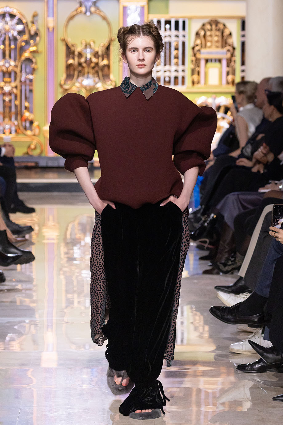 Брюки-баллон свободного силуэта