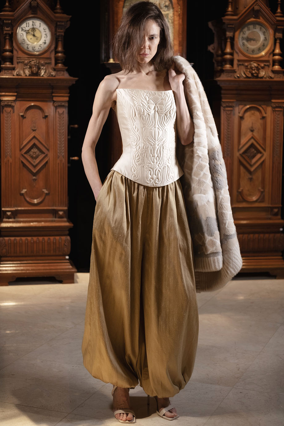 Брюки-шаровары на резинке