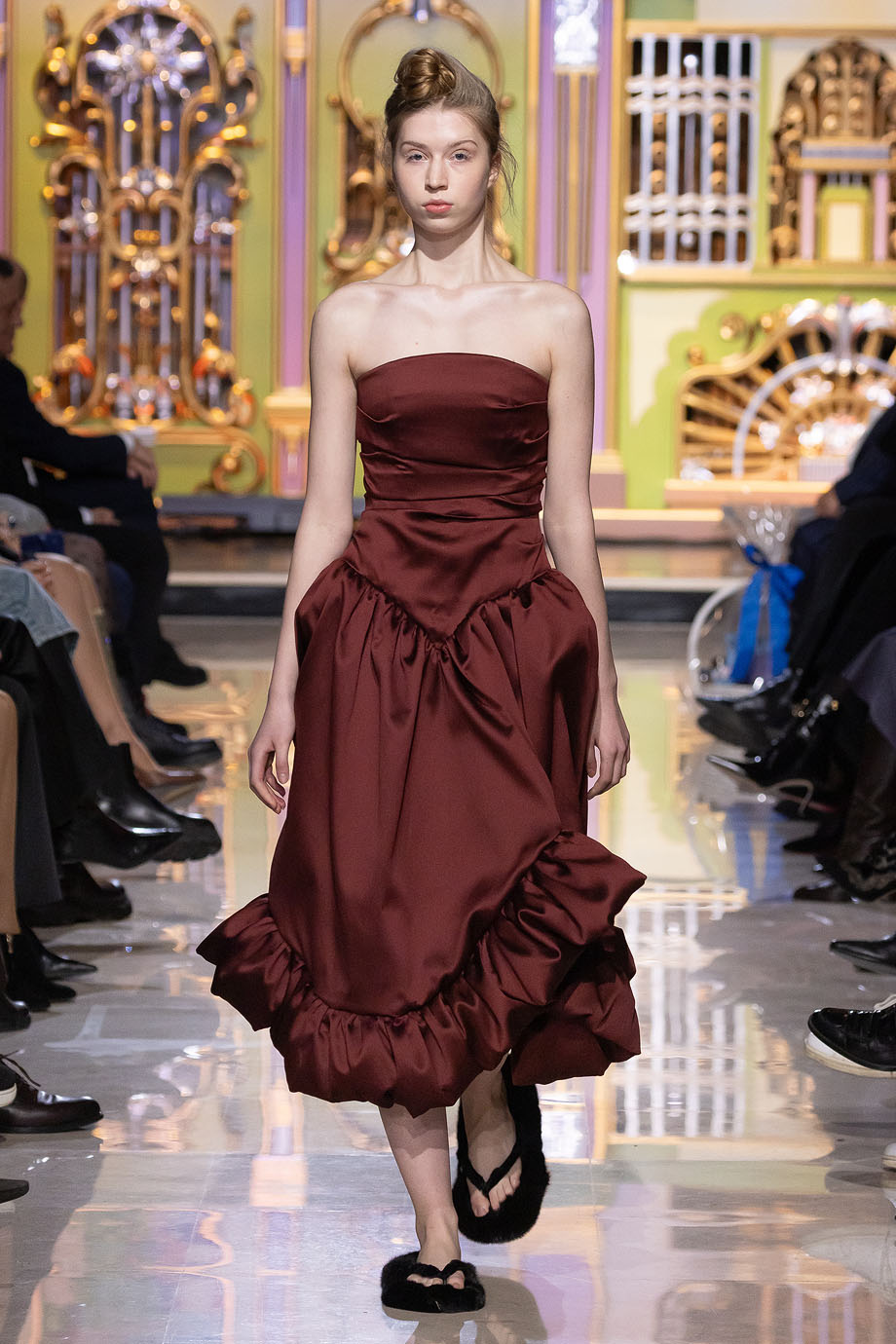 Платье-миди на удлинённом корсете